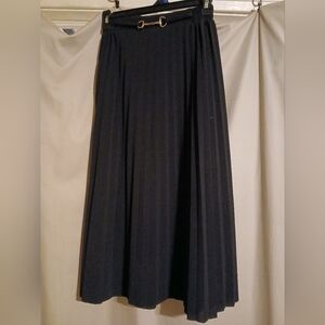 Elegant Black Pleated Skirt